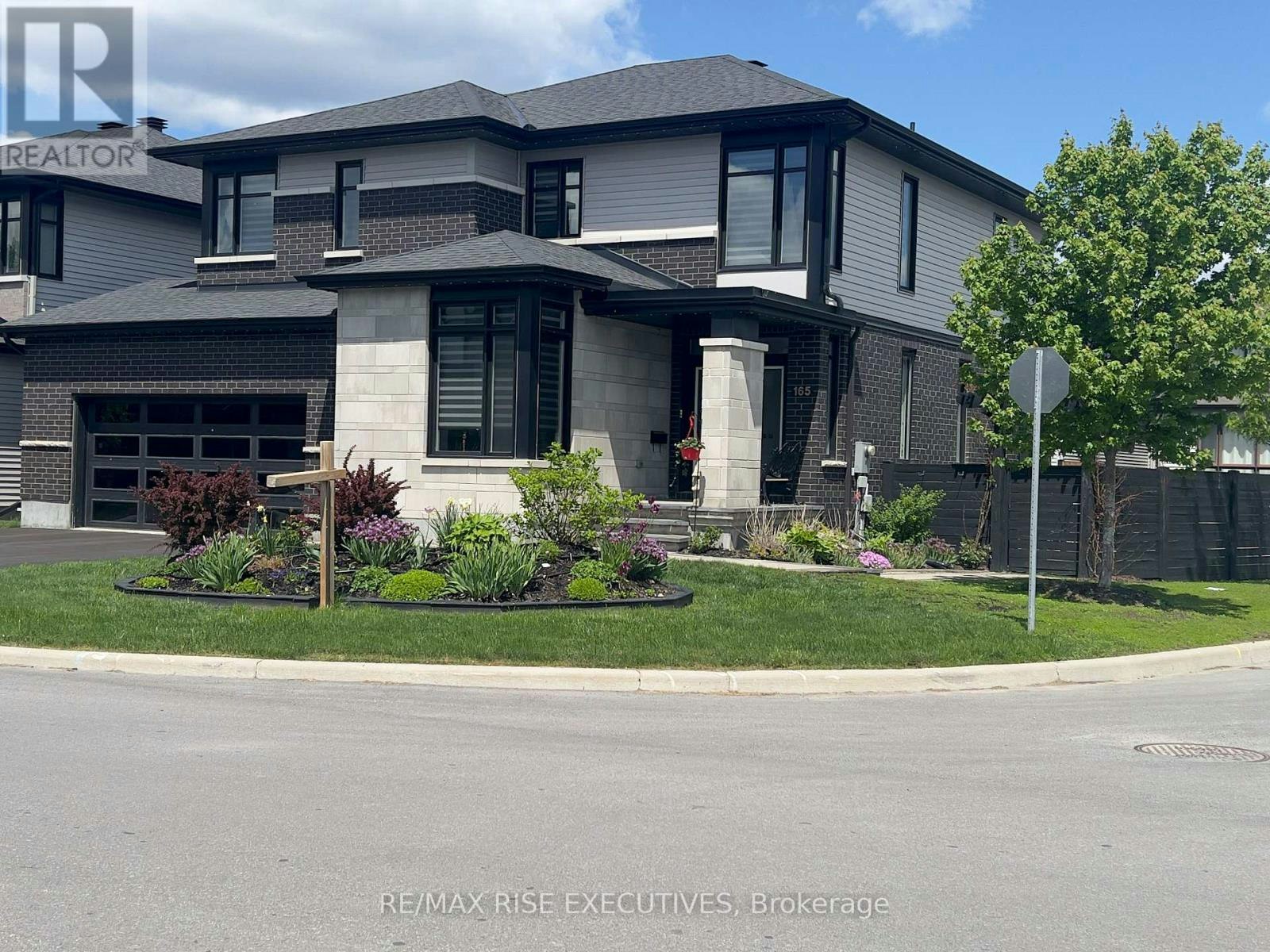 165 Finsbury Avenue, Ottawa, ON, K2S 2P5