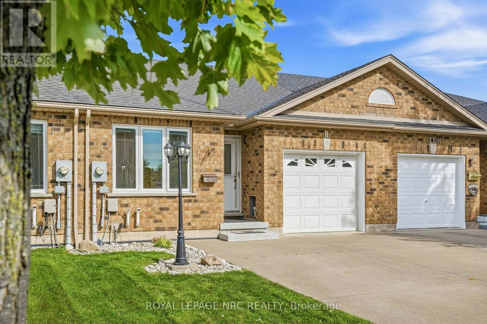 8 Bluegrass Crescent, St. Catharines, ON, L2P 0A7