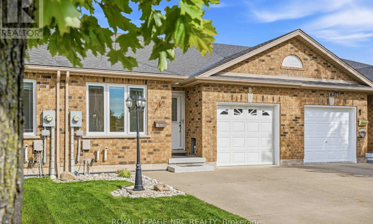 8 Bluegrass Crescent