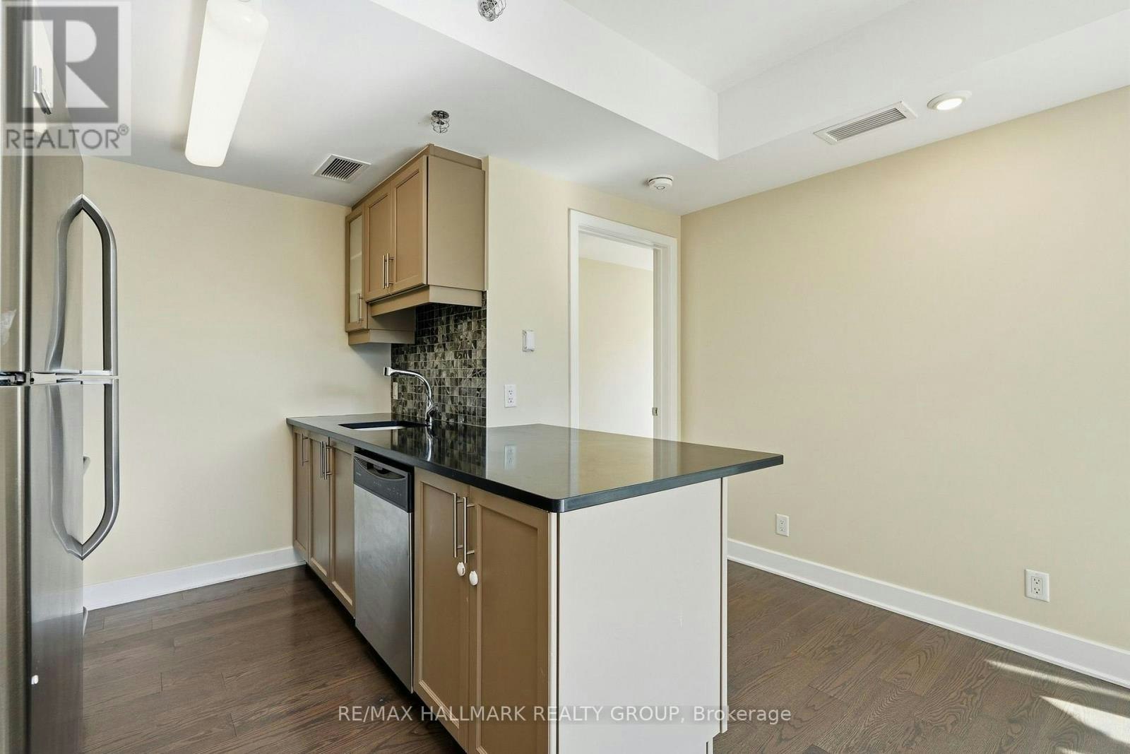 324-300 Lett Street, Ottawa, ON, K1R 0A8 - 14