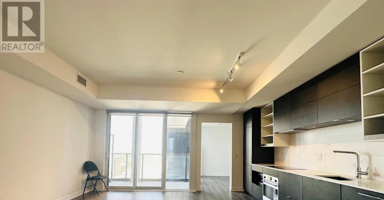 2813-20 Edward Street, Toronto, ON, M5G 0C5 - 4