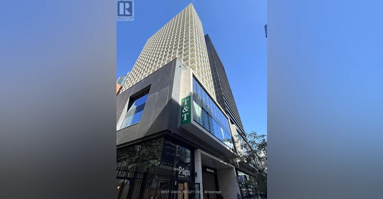 2813-20 Edward Street, Toronto, ON, M5G 0C5