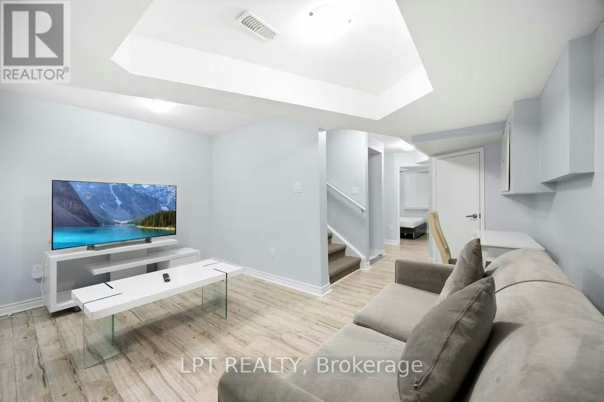 341 Remembrance Road, Brampton, ON, L7A 4X5 - 9