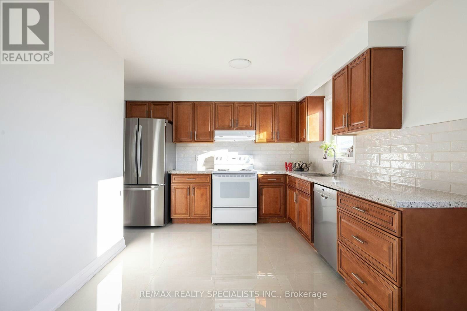 UPPER-4279 Woodington Drive, Mississauga, ON, L4Z 1M1 - 9