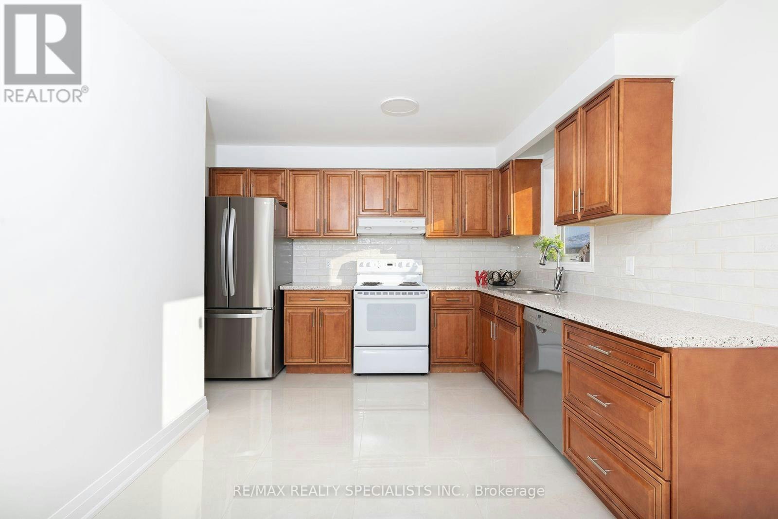 UPPER-4279 Woodington Drive, Mississauga, ON, L4Z 1M1 - 10