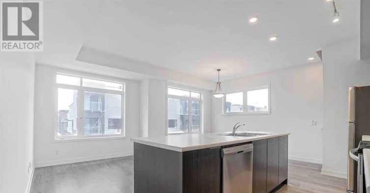 318-3058 Sixth Line, Oakville, ON, L6M 1P8 - 3