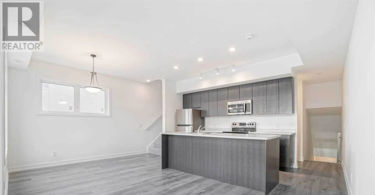 318-3058 Sixth Line, Oakville, ON, L6M 1P8 - 2