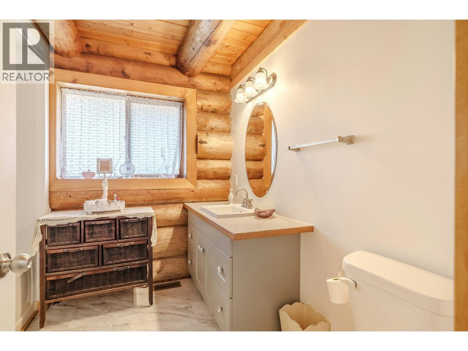 5975 Little Fort 24 Highway, Lone Butte, BC, V0K 1X0 - 21