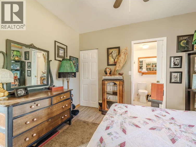5975 Little Fort 24 Highway, Lone Butte, BC, V0K 1X0 - 19
