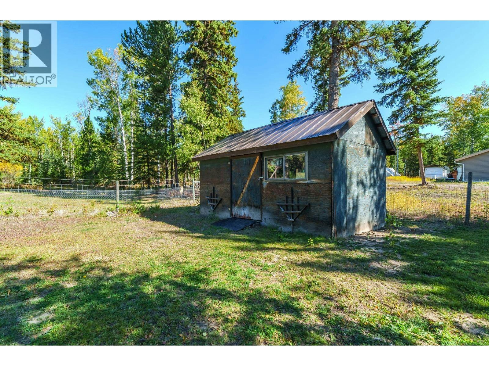 5975 Little Fort 24 Highway, Lone Butte, BC, V0K 1X0 - 36