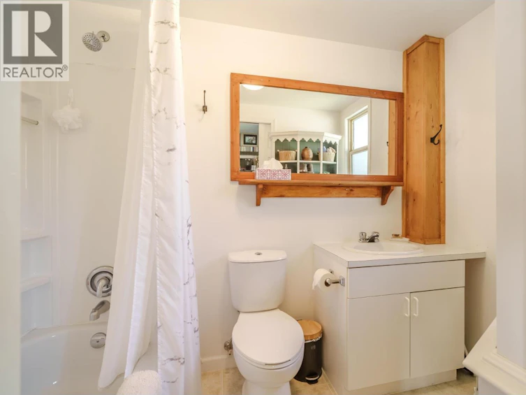 5975 Little Fort 24 Highway, Lone Butte, BC, V0K 1X0 - 20