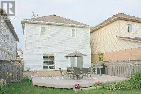 16 Steamer Drive, Whitby, ON, L1N 9X6 - 2