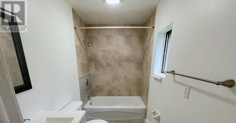 MAIN FLOOR-320 Miami Drive, Georgina, ON, L4P 2Z7 - 8