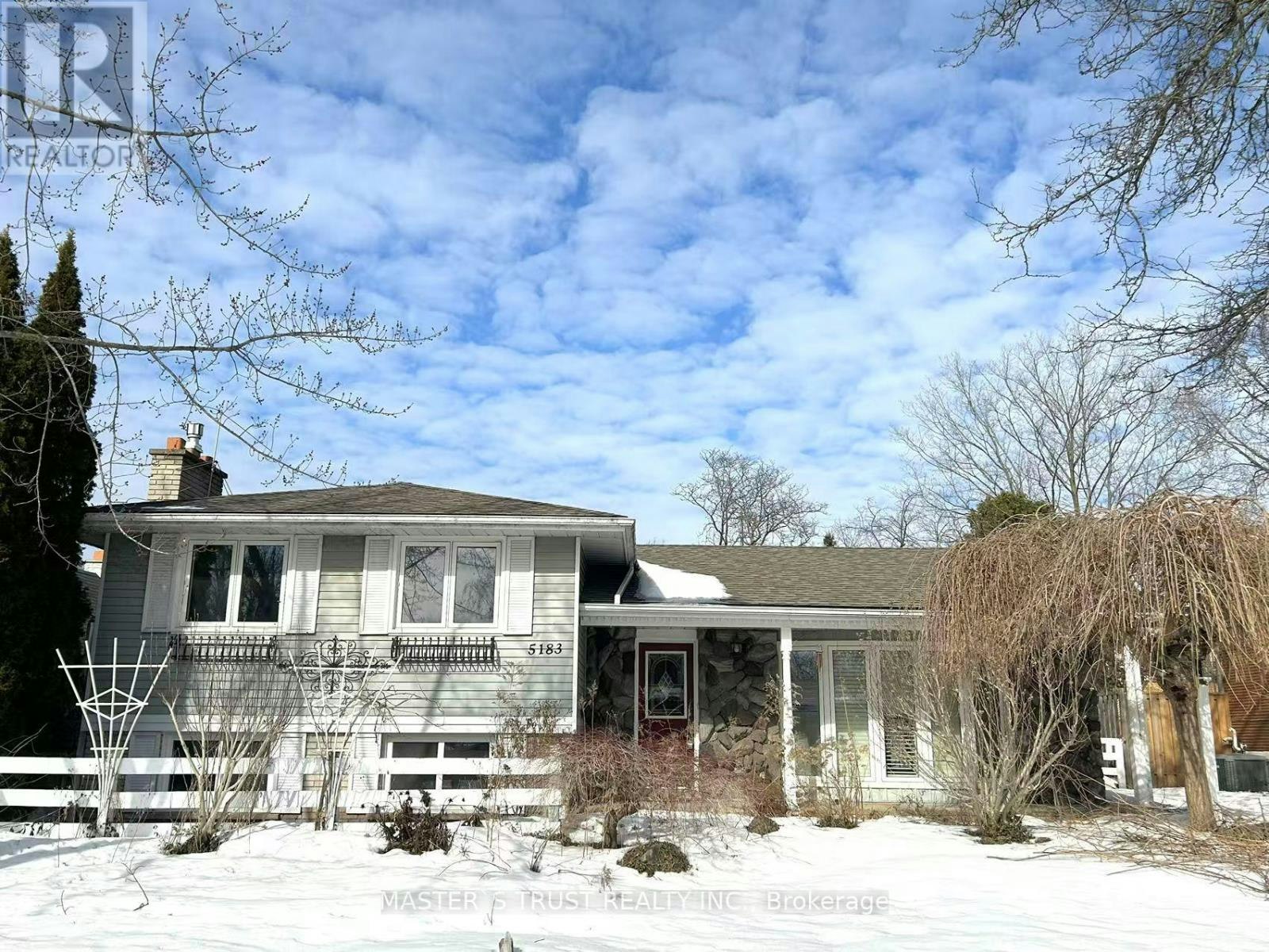 5183 Cherryhill Crescent, Burlington, ON, L7L 4C3