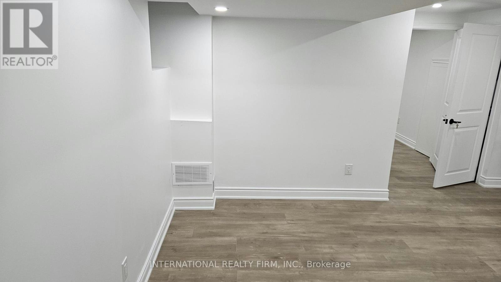 BSMNT-17A Skelton Crescent, Ajax, ON, L1Z 0S2 - 2