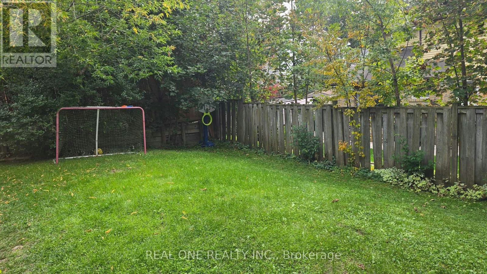 B-58 Closs Square, Aurora, ON, L4G 5H6 - 23