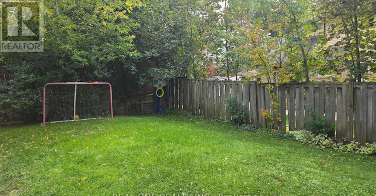 B-58 Closs Square, Aurora, ON, L4G 5H6 - 23