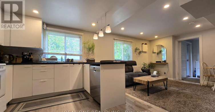 B-58 Closs Square, Aurora, ON, L4G 5H6 - 6