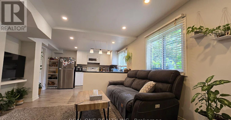 B-58 Closs Square, Aurora, ON, L4G 5H6 - 4