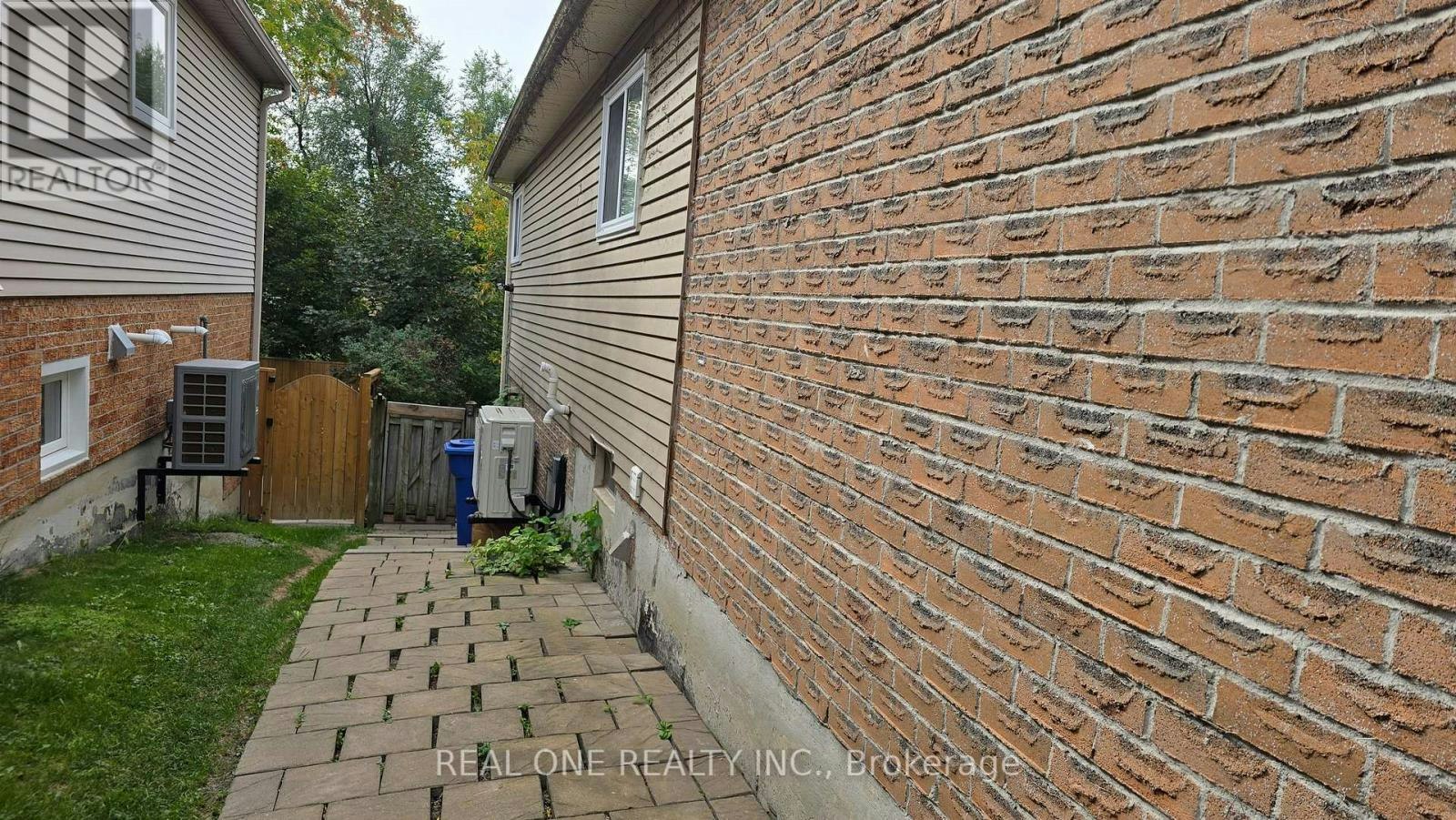 B-58 Closs Square, Aurora, ON, L4G 5H6 - 18