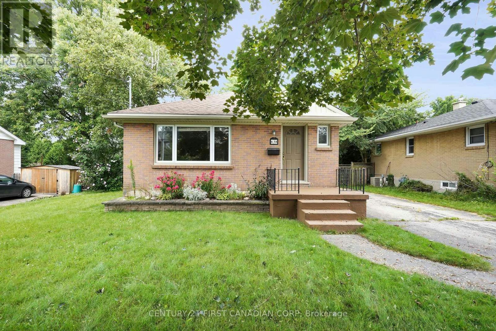UPPER LEVEL-638 Tennent Avenue, London, ON, N5X 1L6