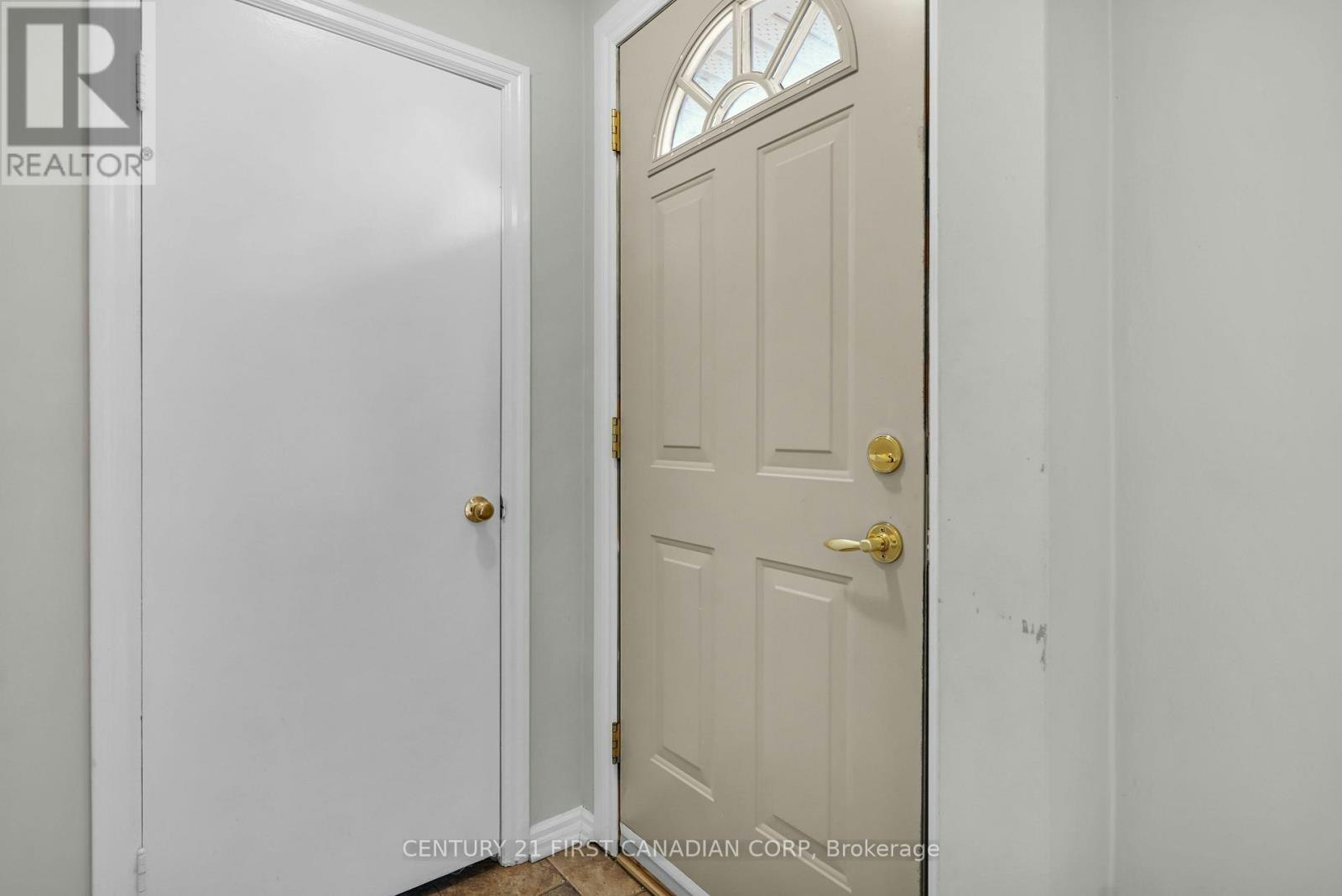 UPPER LEVEL-638 Tennent Avenue, London, ON, N5X 1L6 - 8
