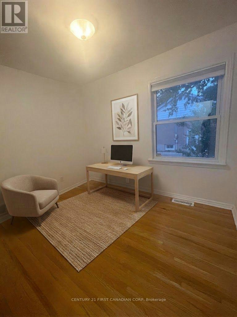 UPPER LEVEL-638 Tennent Avenue, London, ON, N5X 1L6 - 7
