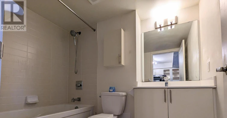 621-75 Norman Bethune Avenue, Richmond Hill, ON, L4B 0B6 - 6