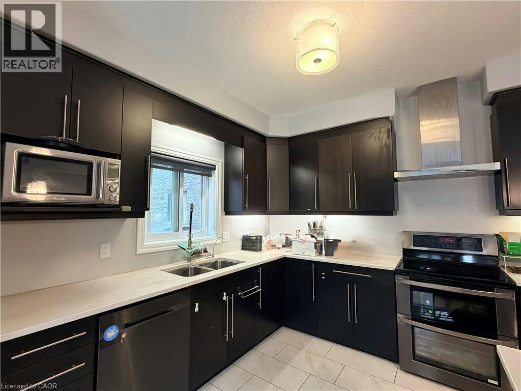 323 Sweet Gale Street, Waterloo, ON, N2V 0B3 - 4