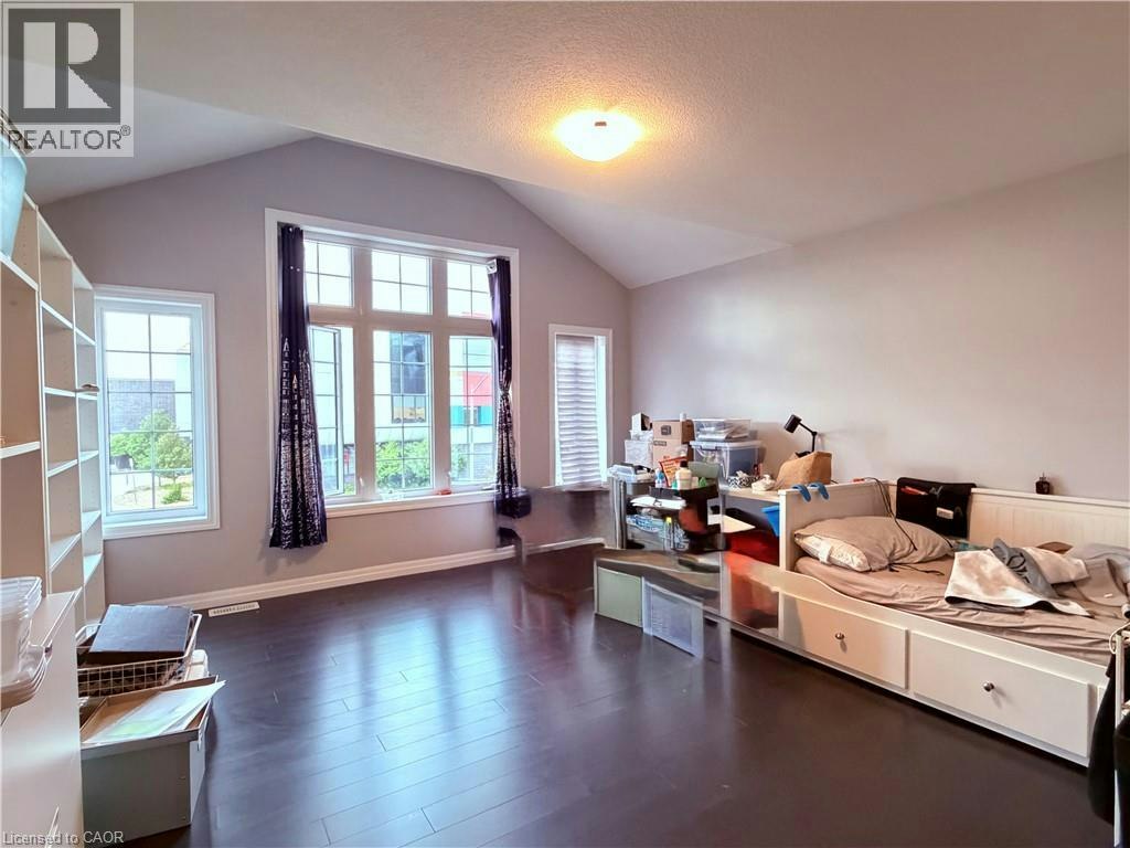 323 Sweet Gale Street, Waterloo, ON, N2V 0B3 - 8