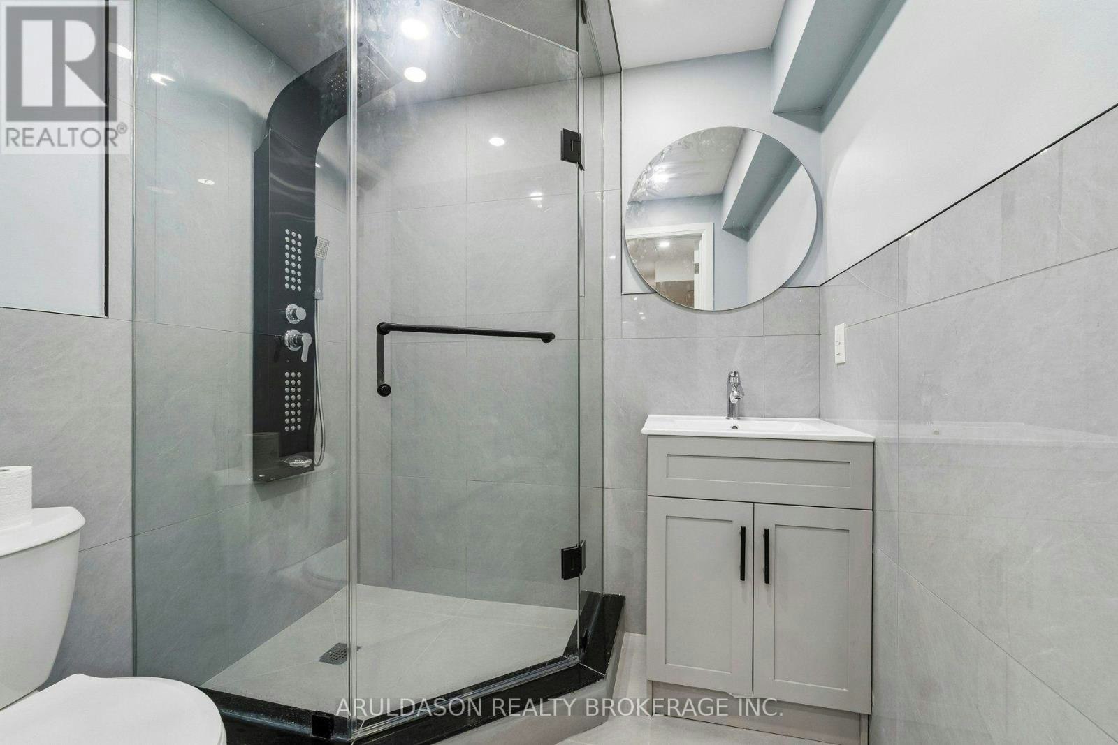 BSMT-12 Upland Drive, Whitby, ON, L1N 8H5 - 9