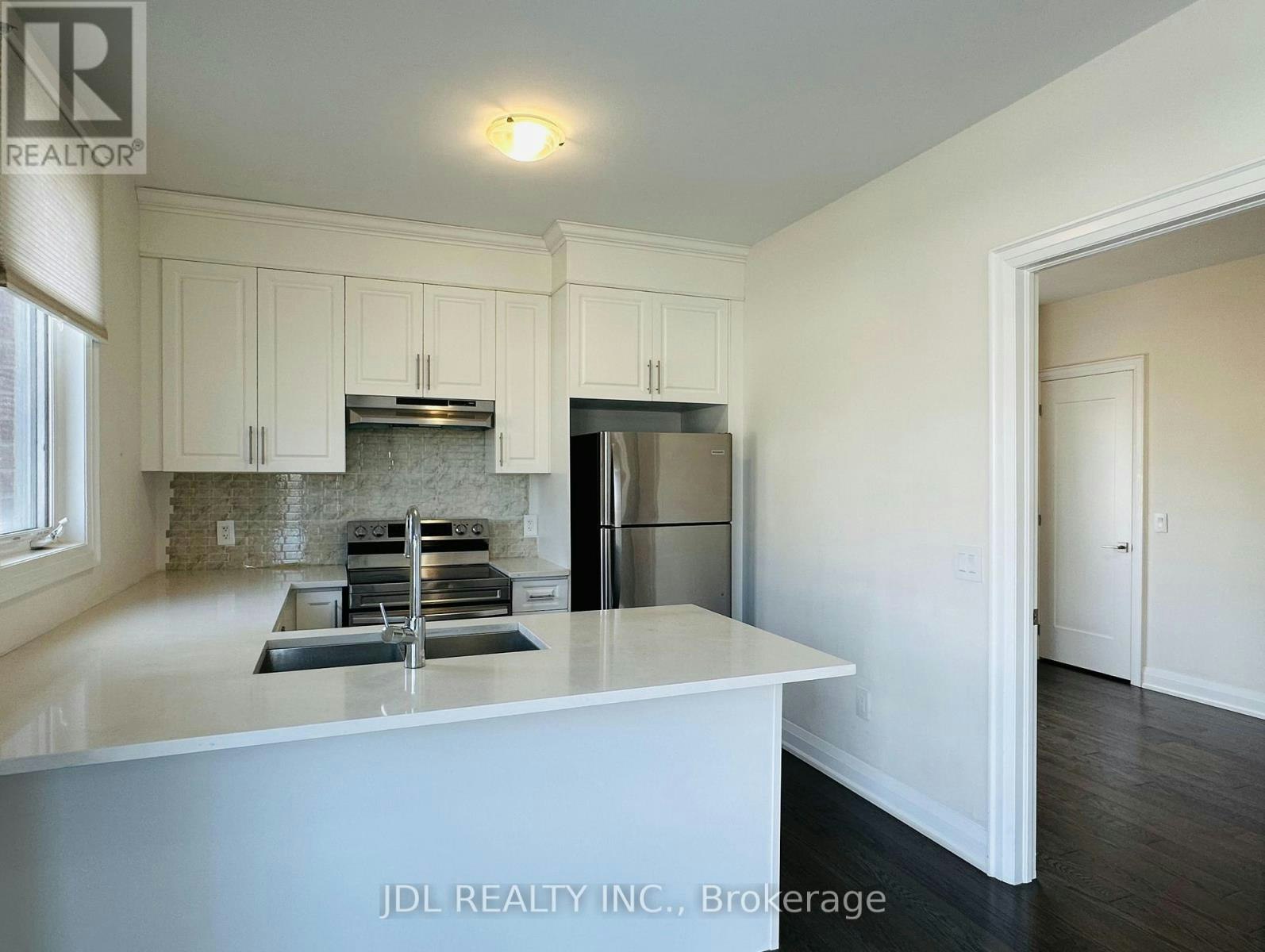 COACH HOUSE-26 Callisto Lane, Richmond Hill, ON, L4C 5G9 - 8