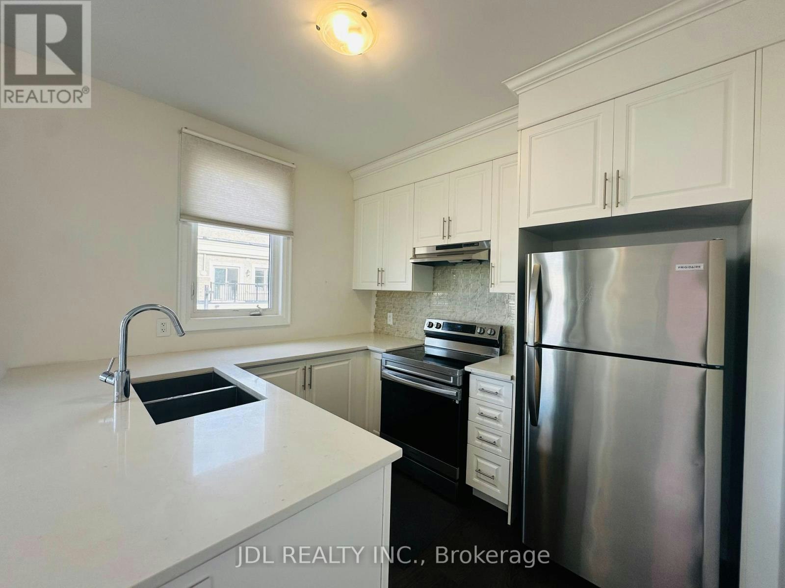 COACH HOUSE-26 Callisto Lane, Richmond Hill, ON, L4C 5G9 - 6