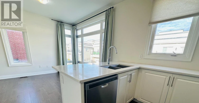 COACH HOUSE-26 Callisto Lane, Richmond Hill, ON, L4C 5G9 - 7