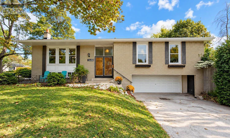 2490 Yarmouth Crescent