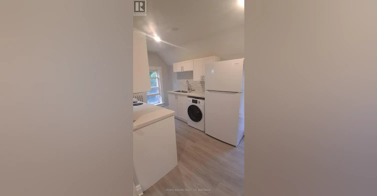 2ND FLOOR-6083 Barker Street, Niagara Falls, ON, L2G 1Y5 - 5