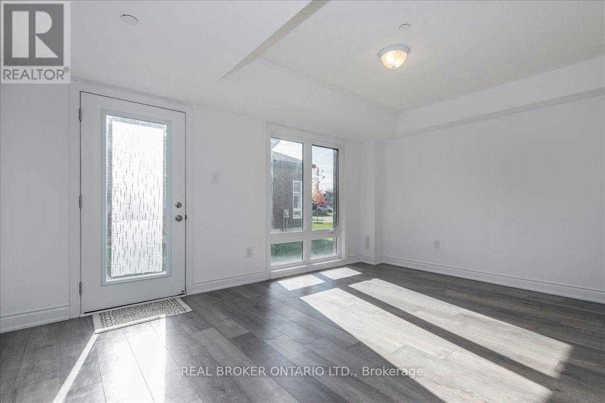111 Marina Village Drive, Georgian Bay, ON, L0K 1S0 - 5