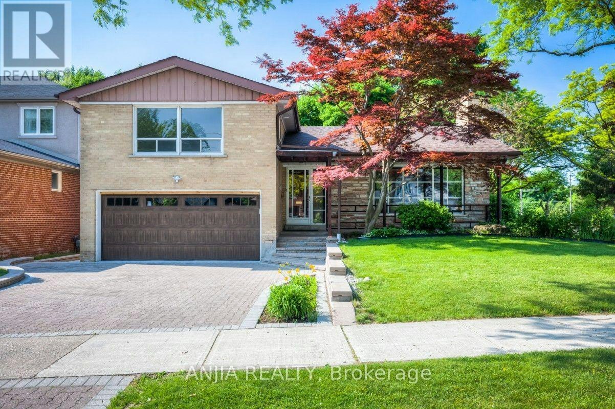 17 Ealing Drive, Toronto, ON, M2L 2R4