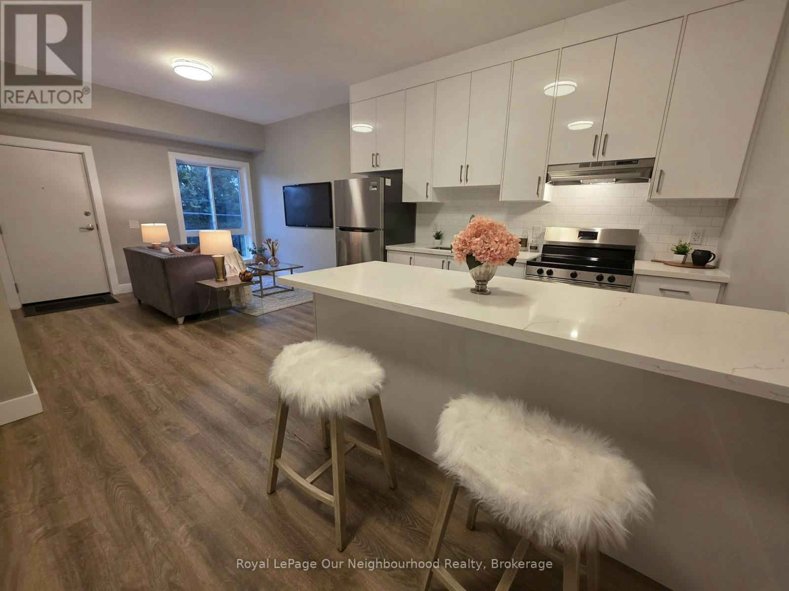 11-199 Pine Street, Tay, ON, L0K 2C0 - 4