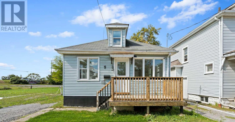 MAIN Level) 9 Prince Street, St. Catharines, ON, L2R 3X6 - 10