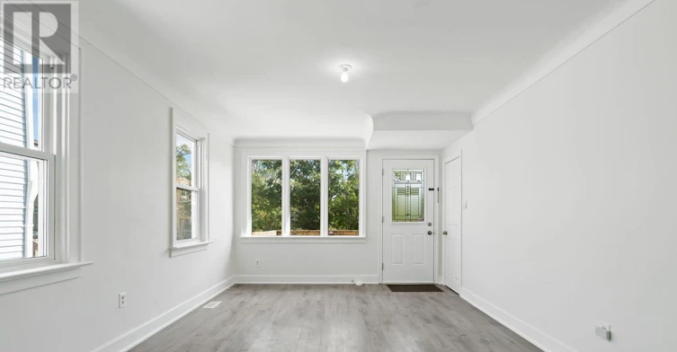 MAIN Level) 9 Prince Street, St. Catharines, ON, L2R 3X6 - 2