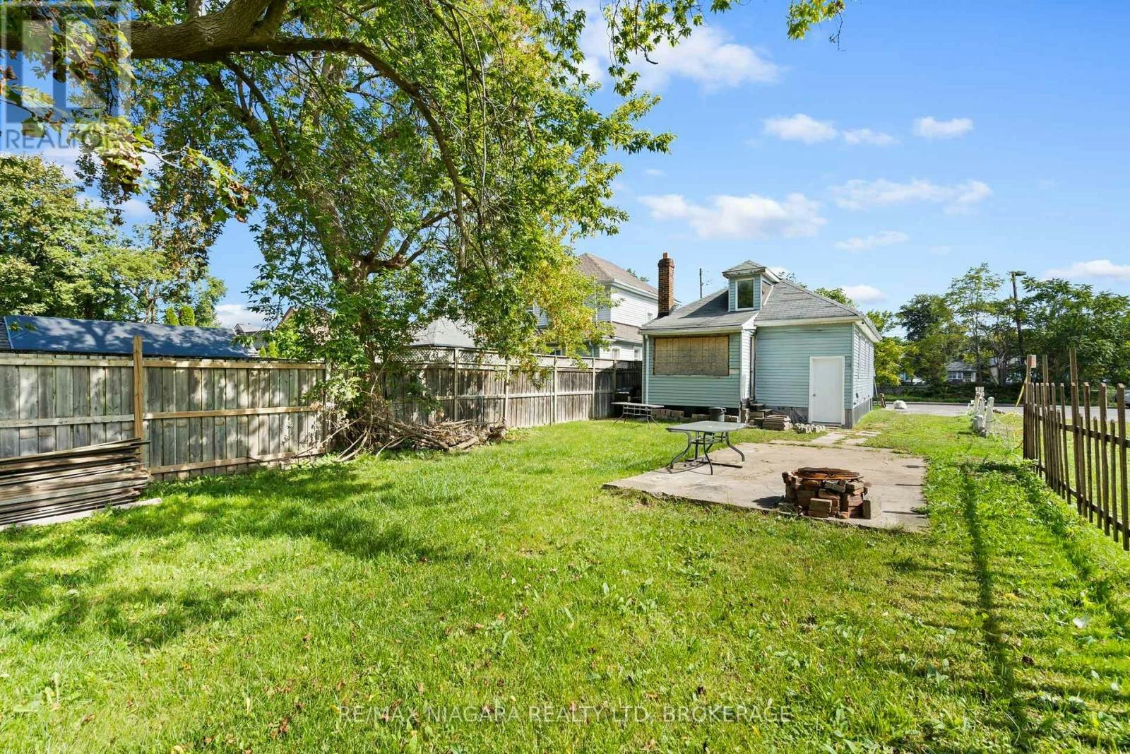 MAIN Level) 9 Prince Street, St. Catharines, ON, L2R 3X6 - 11
