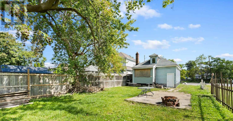 MAIN Level) 9 Prince Street, St. Catharines, ON, L2R 3X6 - 11