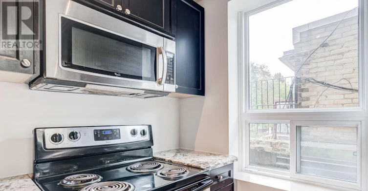 2-2 Craighurst Avenue, Toronto, ON, M4R 1J8 - 9