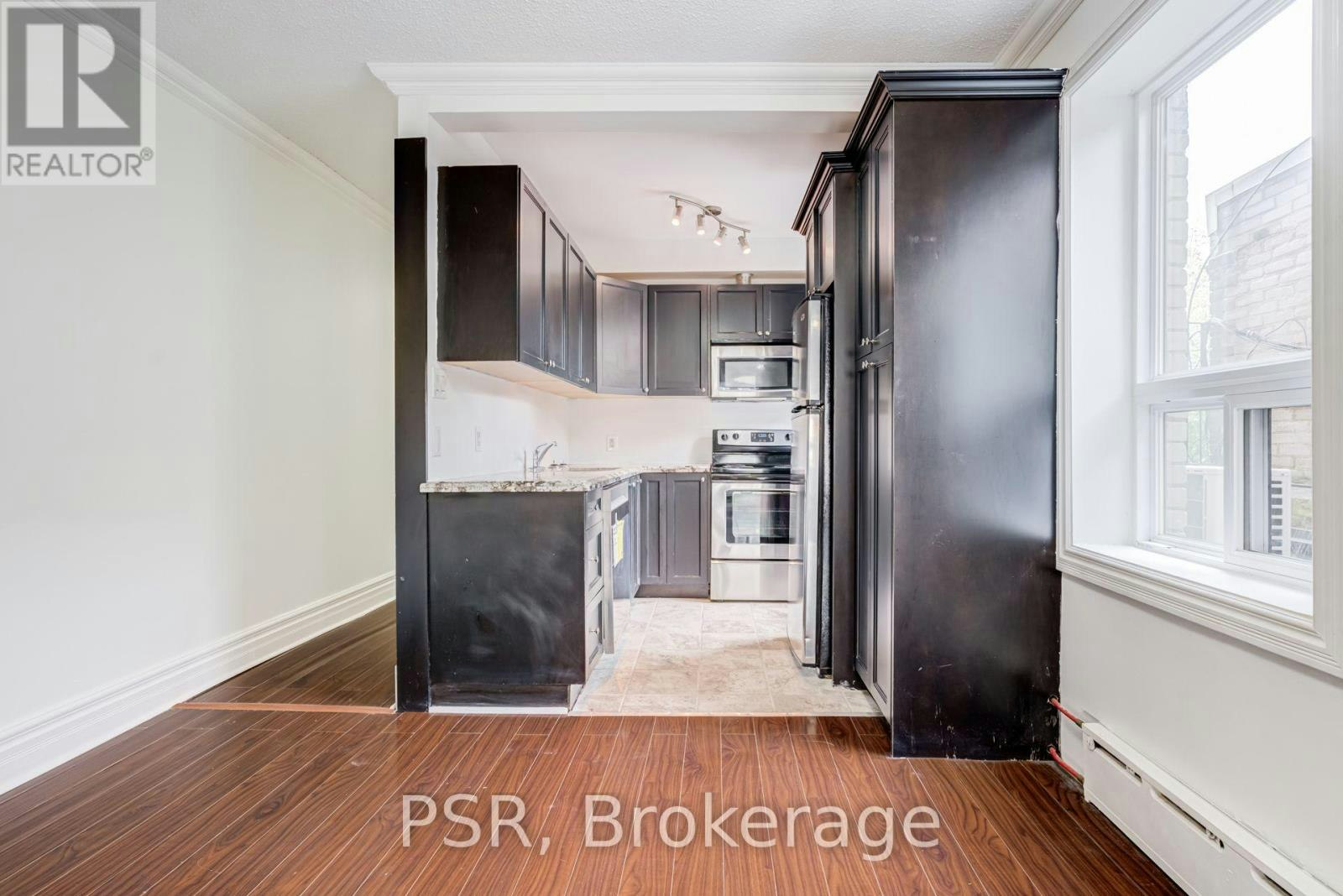 2-2 Craighurst Avenue, Toronto, ON, M4R 1J8 - 7