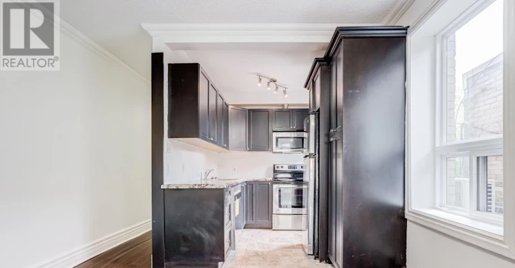 2-2 Craighurst Avenue, Toronto, ON, M4R 1J8 - 7