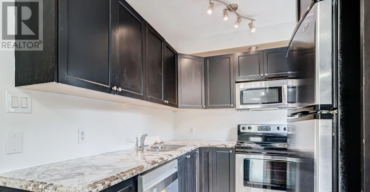 2-2 Craighurst Avenue, Toronto, ON, M4R 1J8 - 8