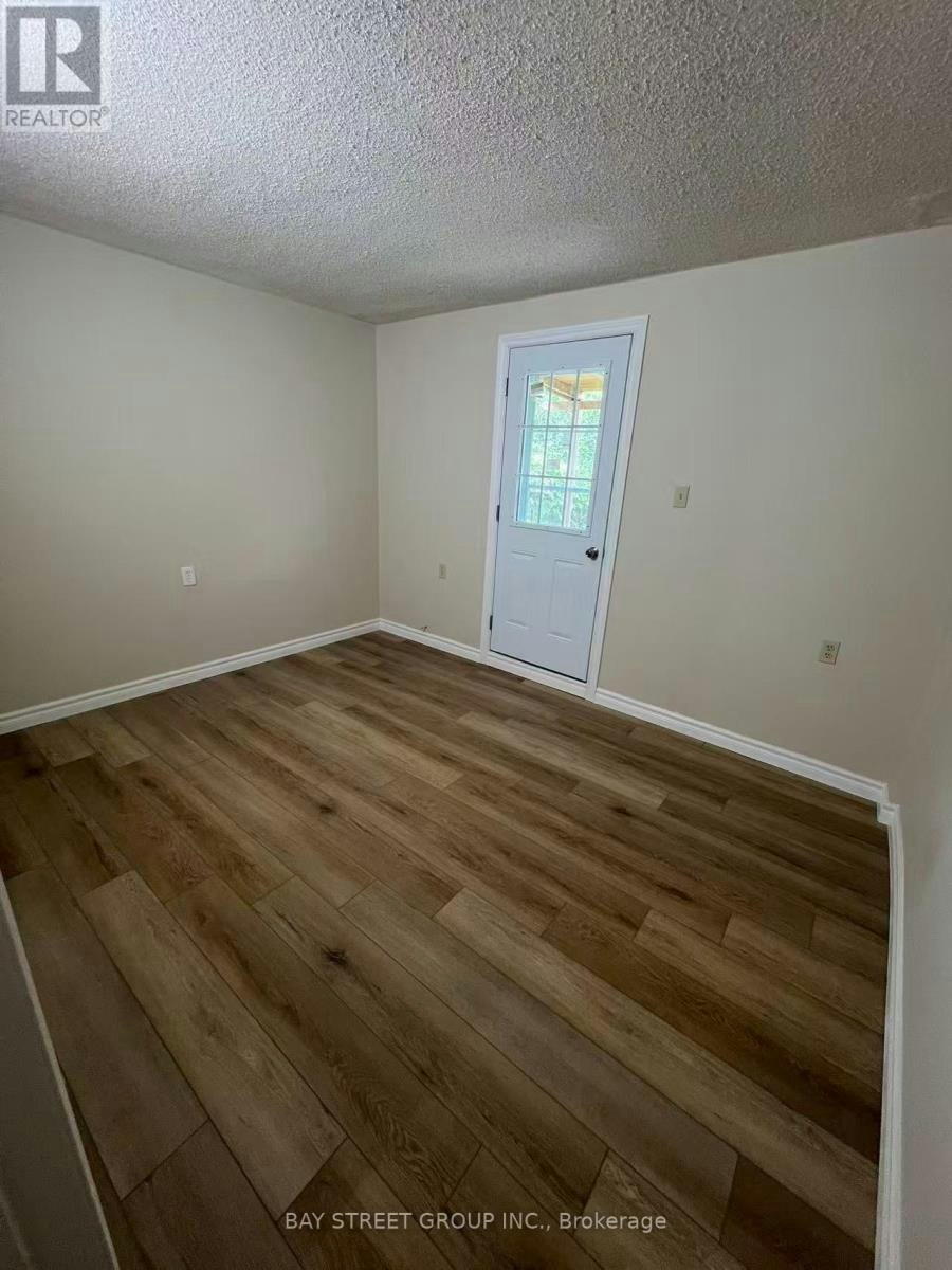 GROUND FLOOR-118 Hildenboro Square, Toronto, ON, M1W 1Y3 - 6