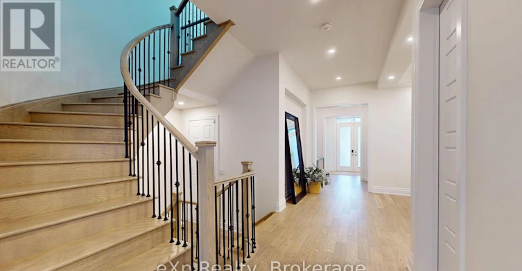 3313 Sunningdale Gardens, Oakville, ON, L6M 5K5 - 32
