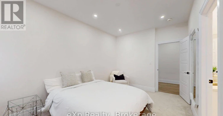 3313 Sunningdale Gardens, Oakville, ON, L6M 5K5 - 22
